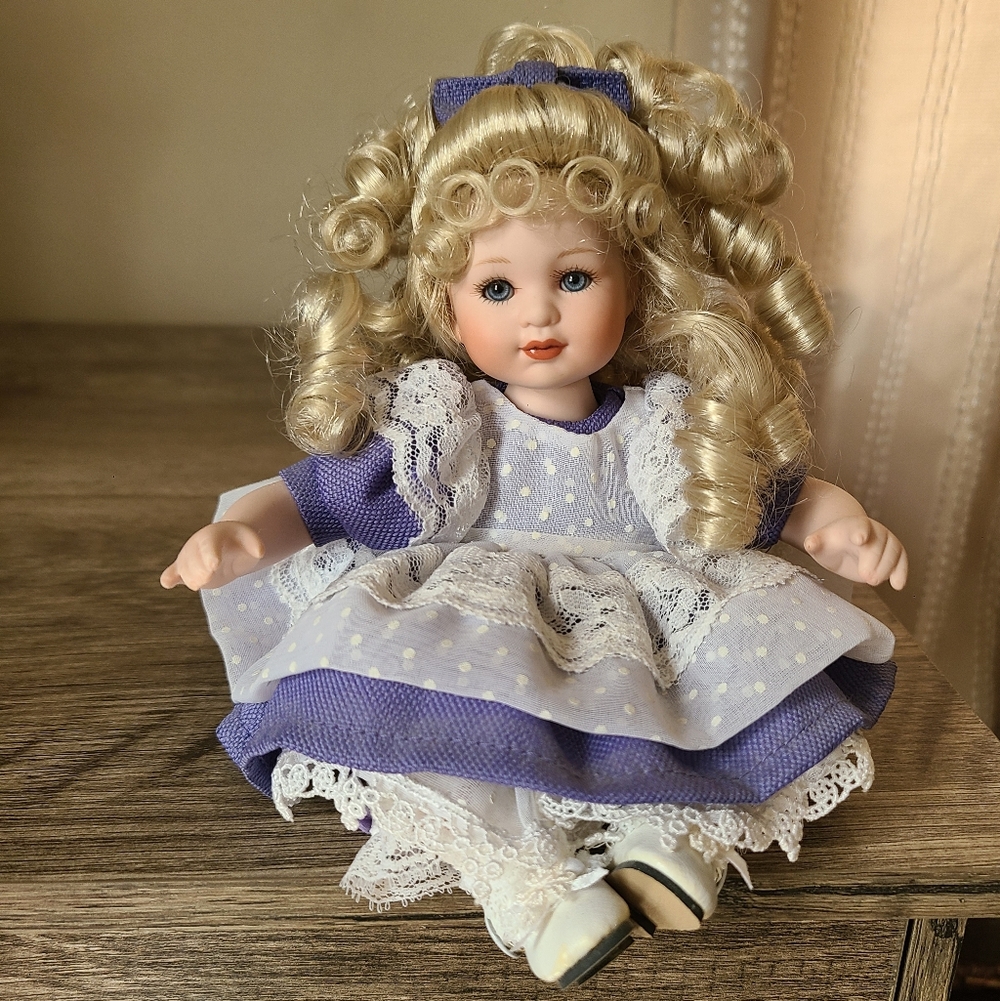 Tiny Tot. 6 Inch Classic Porcelain Doll in Blue Dress - Kids Toys